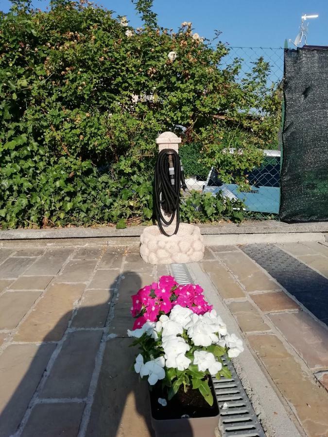 Ostello Villafranca Pignola Kültér fotó